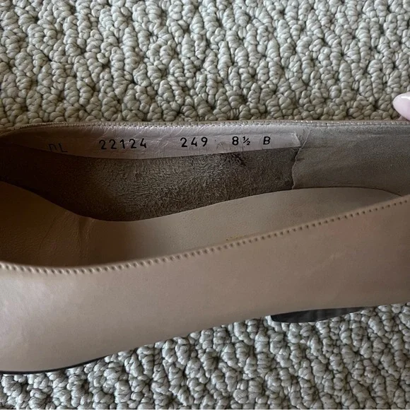 Salvatore Ferragamo vintage heels 8.5 Leather Secretary Vintage Pinup Wiggle tan - Picture 4 of 6